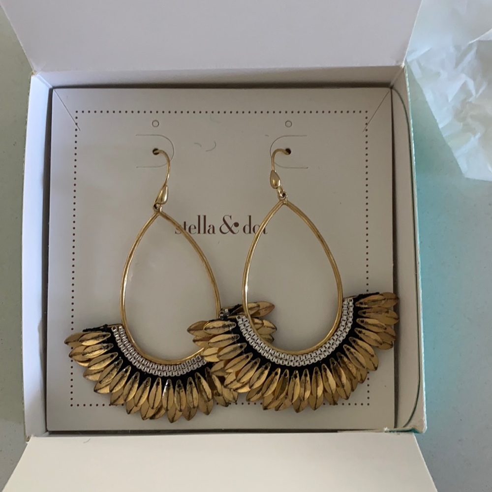 Stella & Dot Earrings